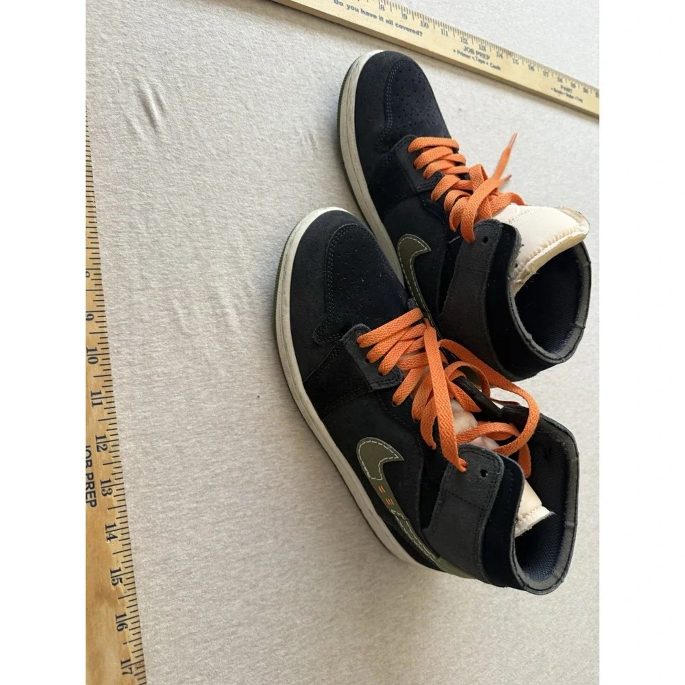 air jordans size 8 mens Black Orange Green